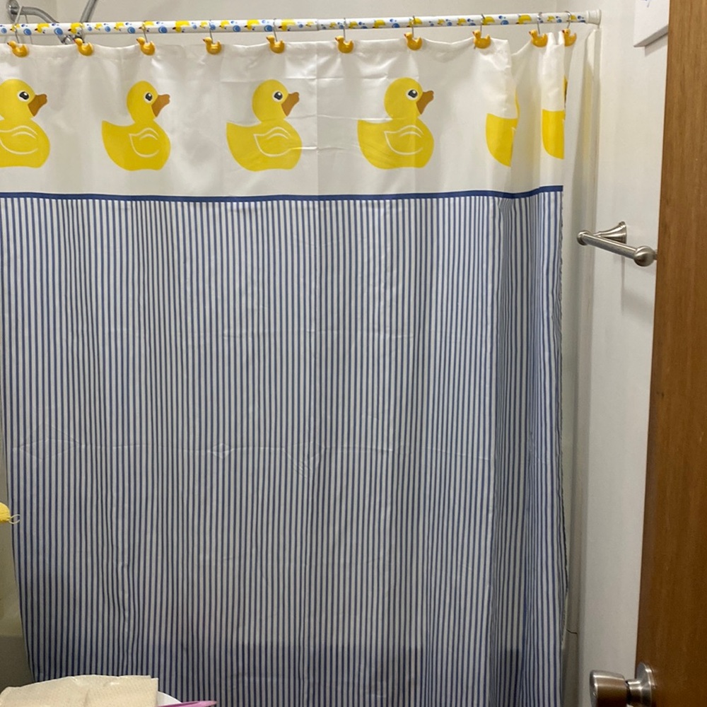 Rubber ducky bathroom decor